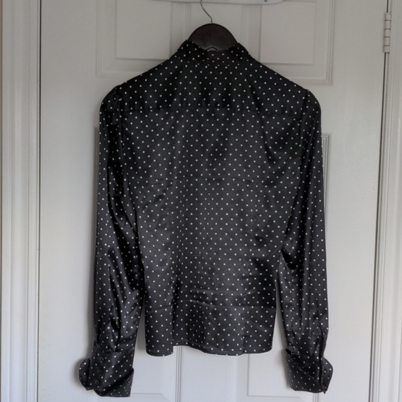 🌷Black & White Blouse - Picture 8 of 14